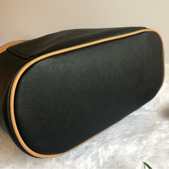 Giani Bernini Saffiano Faux Leather Medium Hobo Crossbody, NWT - Picture 4 of 7